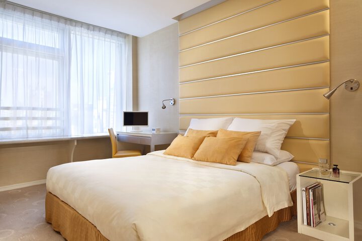 Room 4 of 24