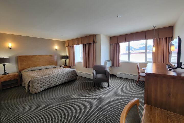 Room 19 of 127