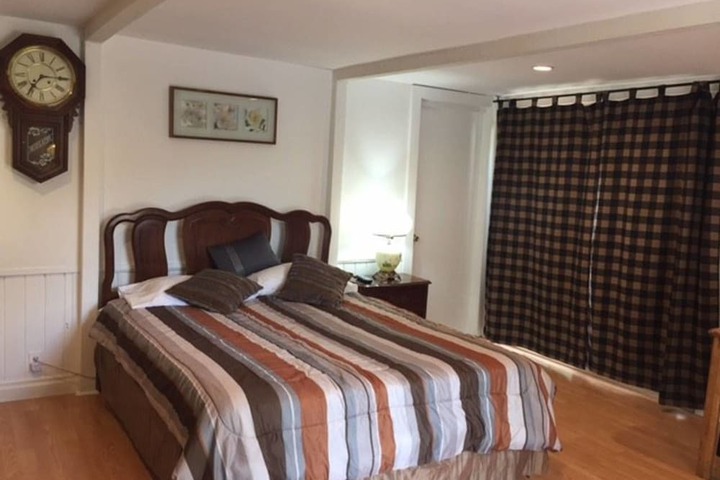 Room 2 of 23