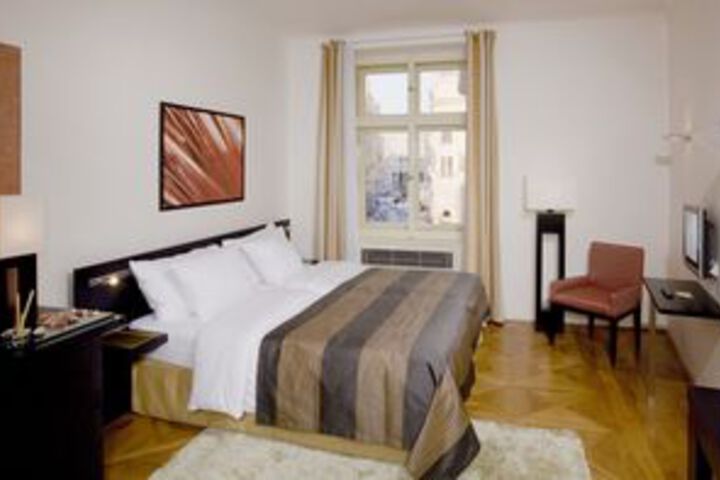 Room 28 of 55