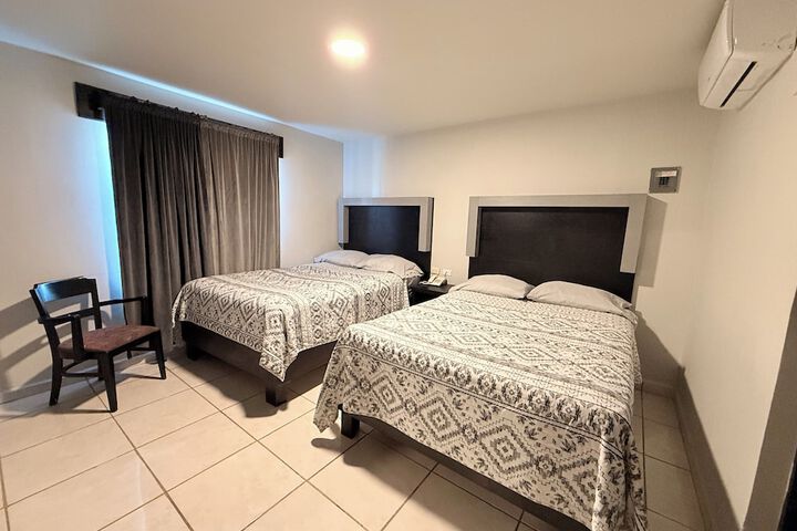 Room 5 of 30