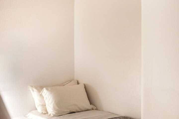 Room 17 of 169