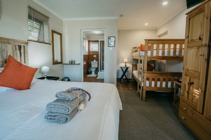 Room 7 of 80