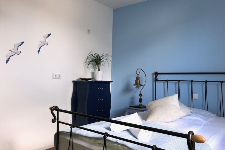 Room 27 of 63