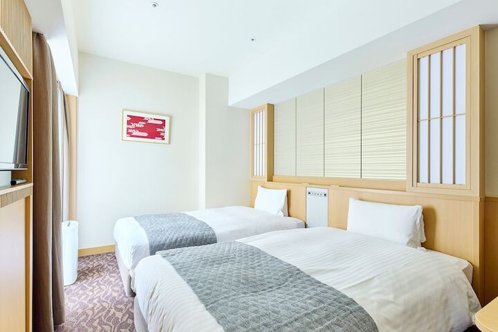 Room 9 of 61