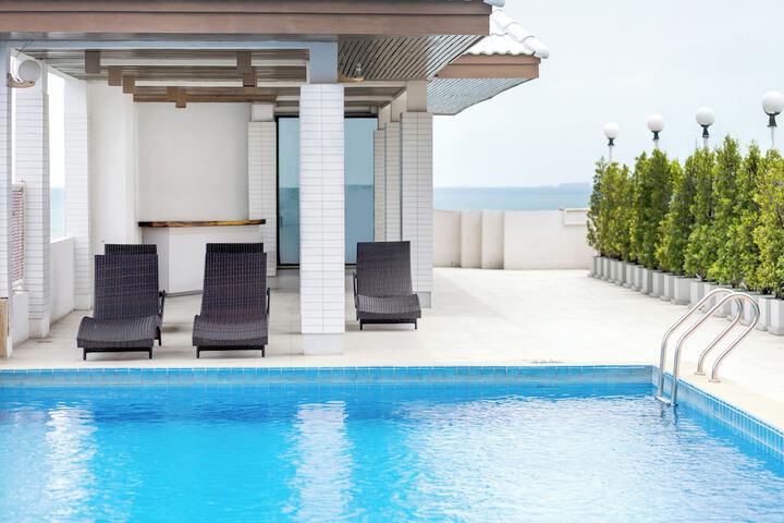 Pool 59 of 74
