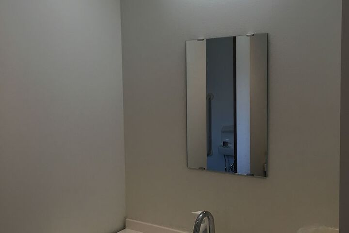Room 20 of 66