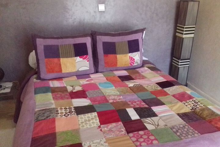 Room 6 of 27