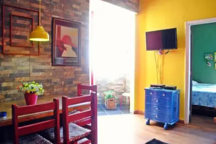 Room 4 of 11