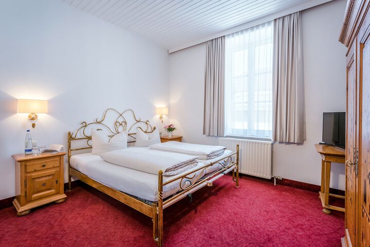 Room 15 of 59