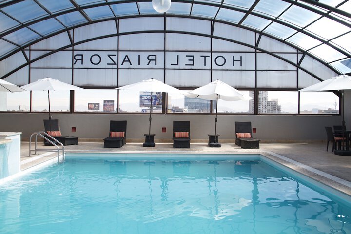 Hotel Pool