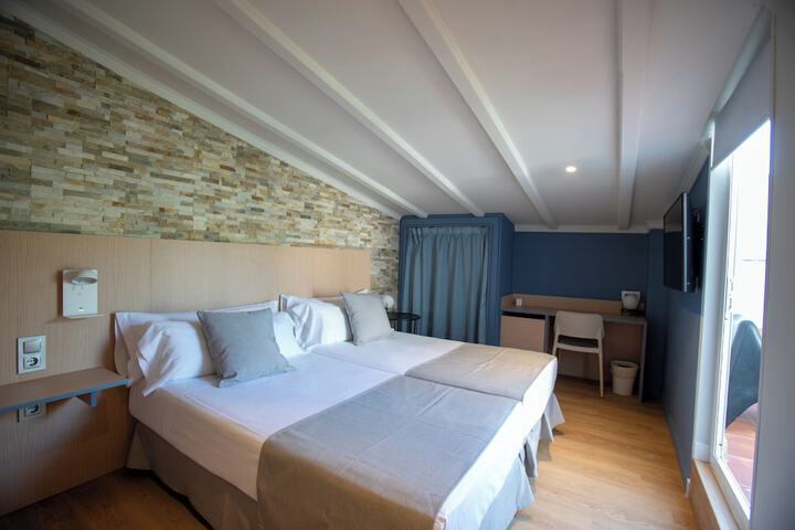 Room 13 of 96