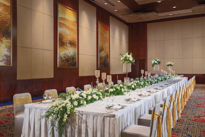 Ballroom/Hall 45 of 55