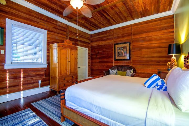 Room 92 of 171
