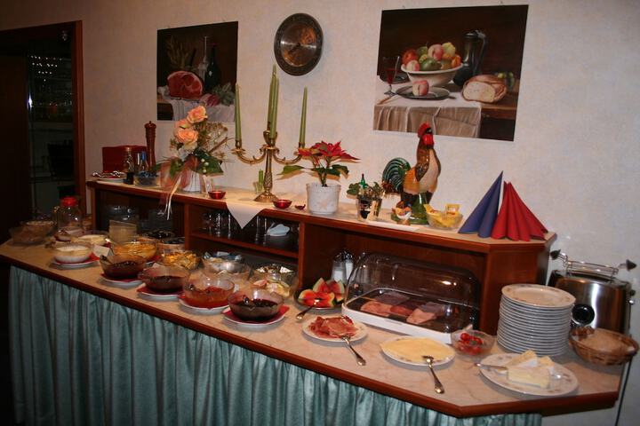 Breakfast buffet