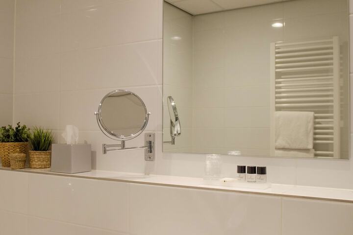 Clean Restrooms