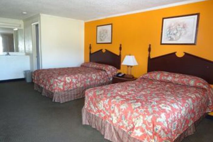Room 4 of 11