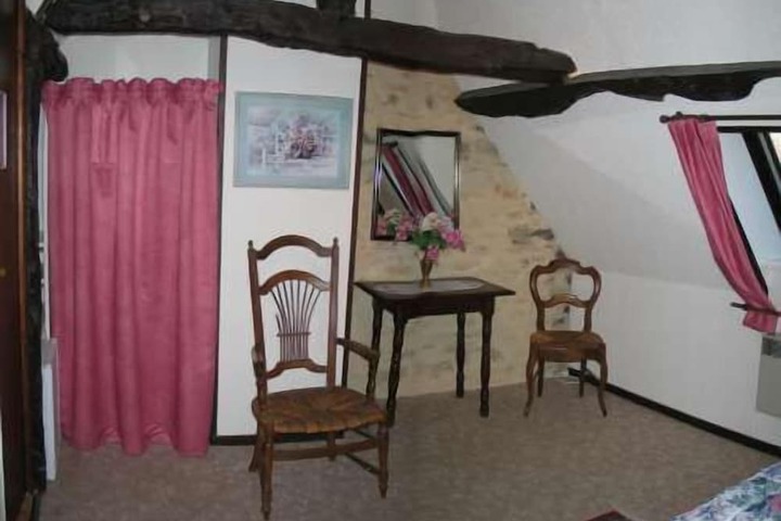 Room 11 of 36