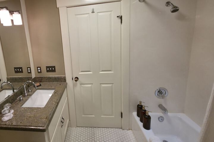 Room 114 of 139