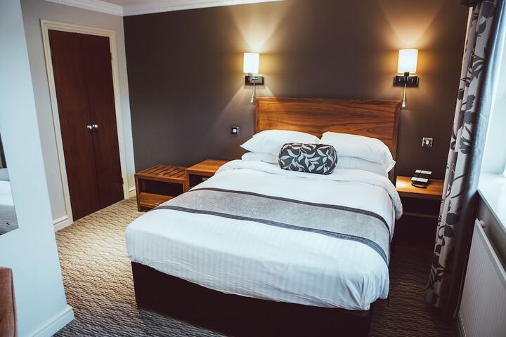 Room 17 of 50
