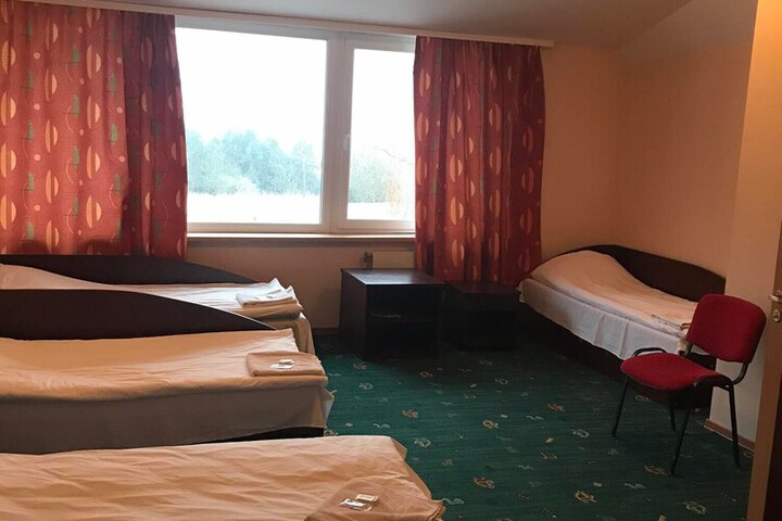 Room 2 of 19