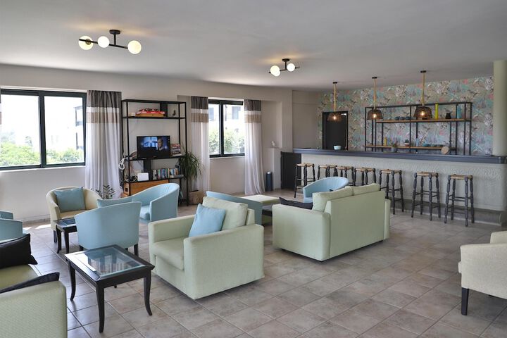Guest Lobby