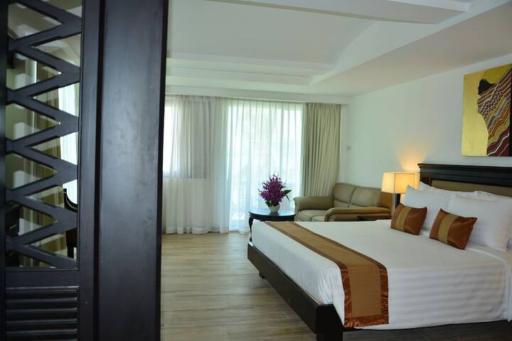 Room 2 of 19