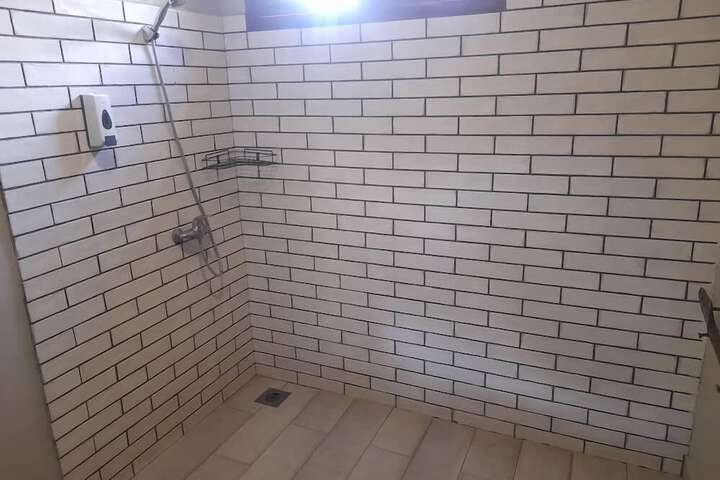 Room 53 of 115