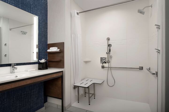 Bathroom shower