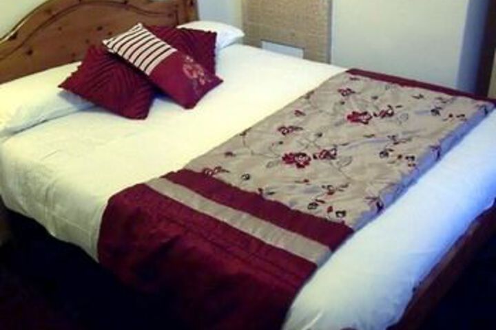 Room 9 of 17
