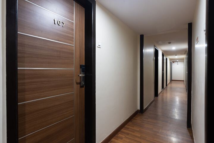 Ballroom/Hall 46 of 50