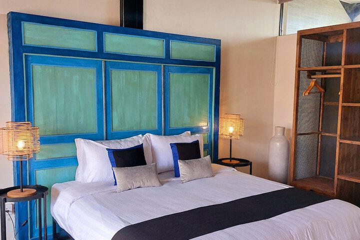 Room 27 of 123