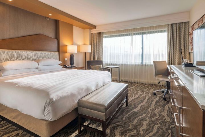 Room 32 of 175