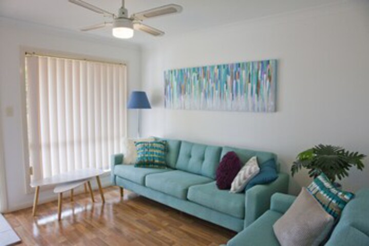 Room 2 of 25