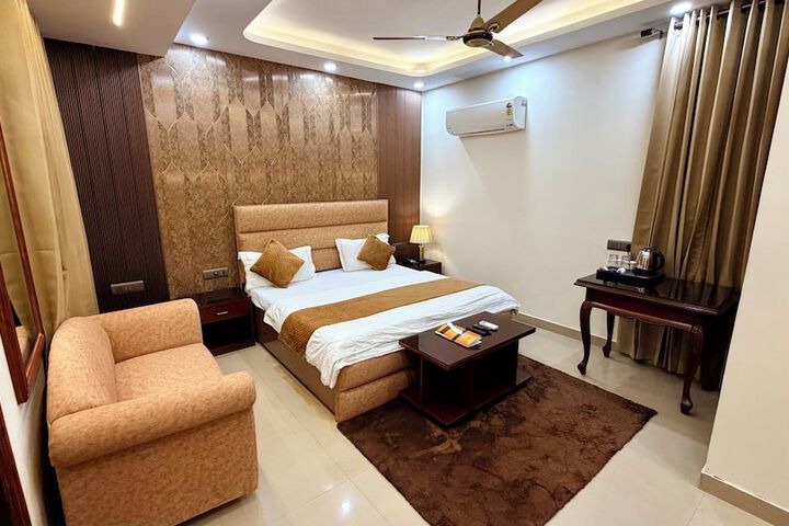 Room 31 of 45