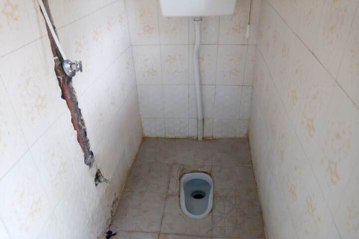 Room 7 of 10