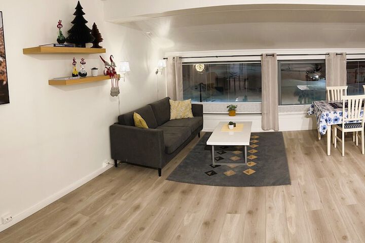 Room 32 of 45