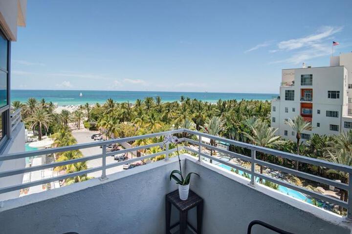 VILLAS AT SHELBORNE in Miami, FL