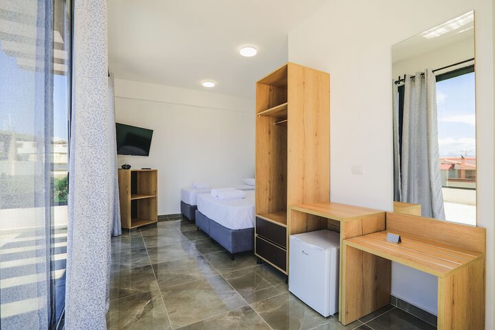 Room 28 of 62