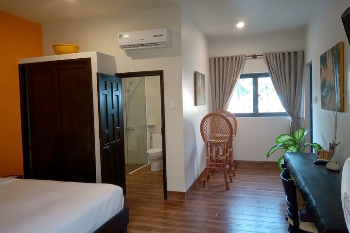Room 29 of 178