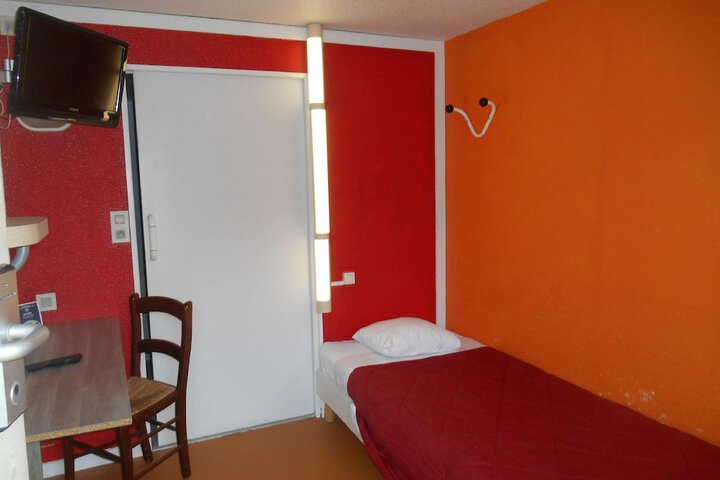 Room 22 of 41