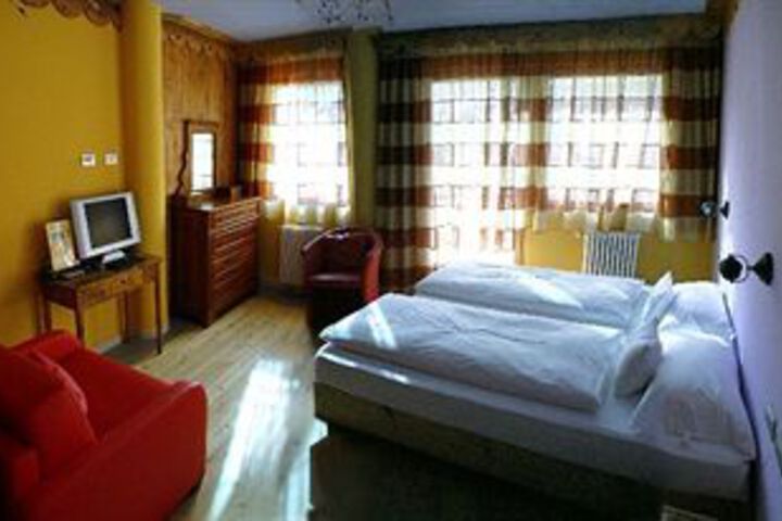 Room 23 of 45