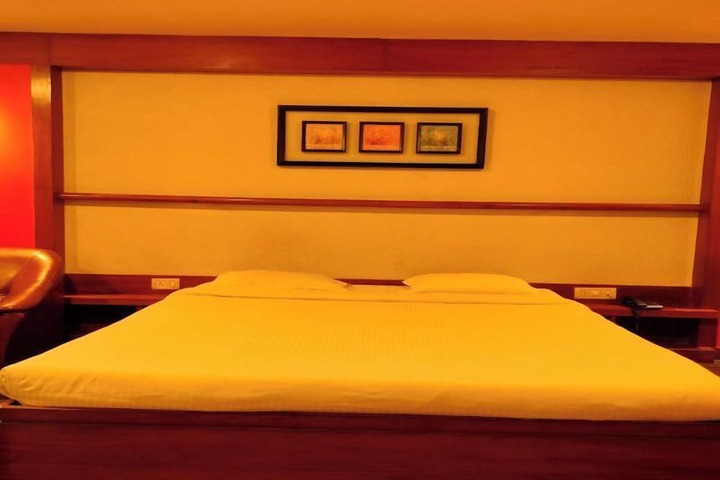 Room 18 of 38
