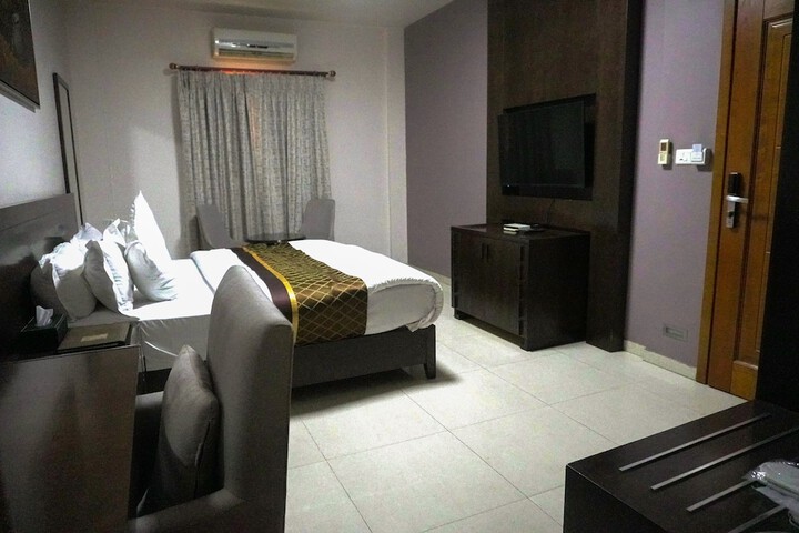 Room 5 of 26