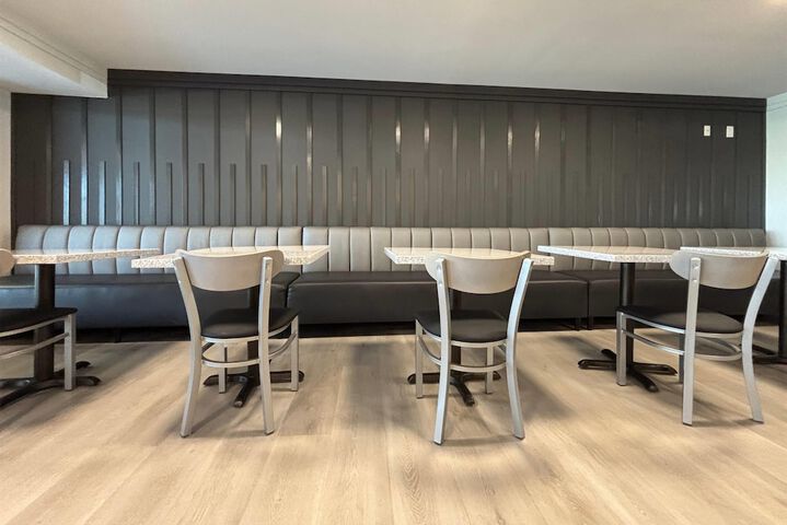 Breakfast/Coffee Service 27 of 32