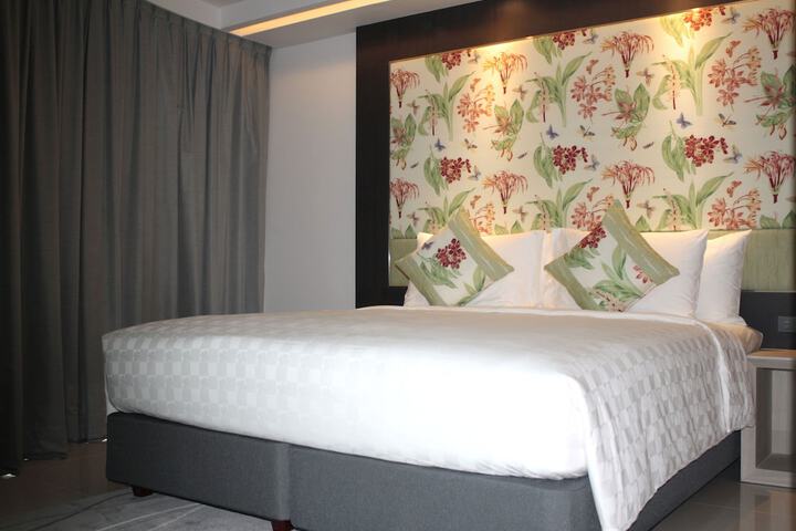 Room 15 of 130