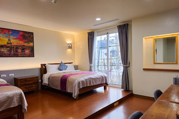 Room 12 of 81