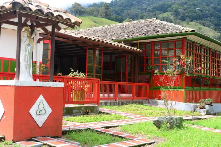 Hotel 70 of 72