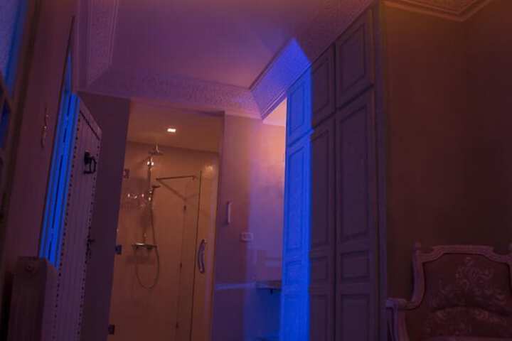Room 53 of 72