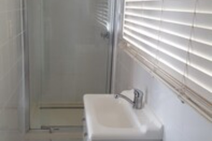 Room 61 of 102